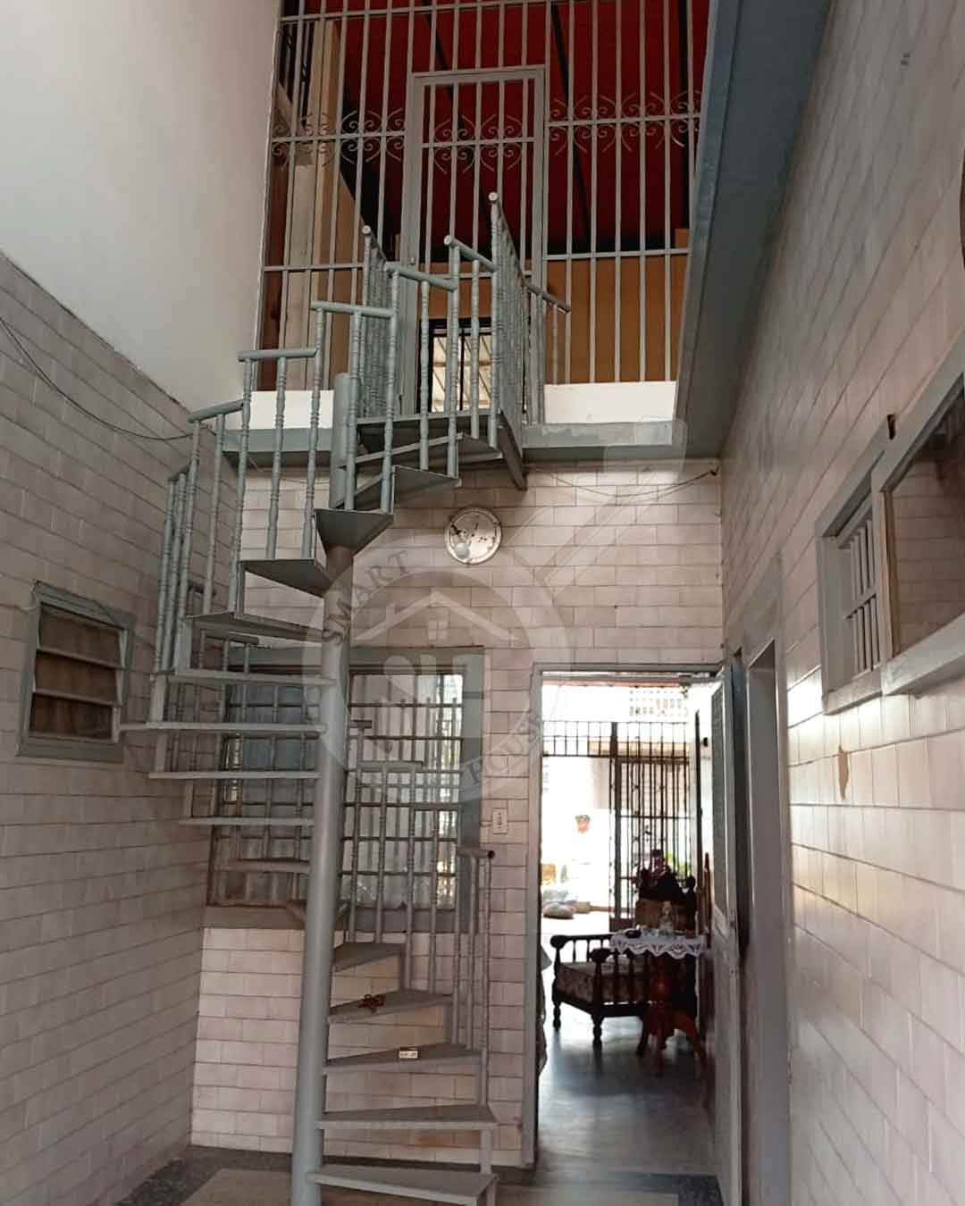 SMART HOUSE TIENE PARA TI AMPLIO INMUEBLLE CON ELEVADO POTENCIAL ESTRUCTURAL UBICADA EN LA ROMANA 