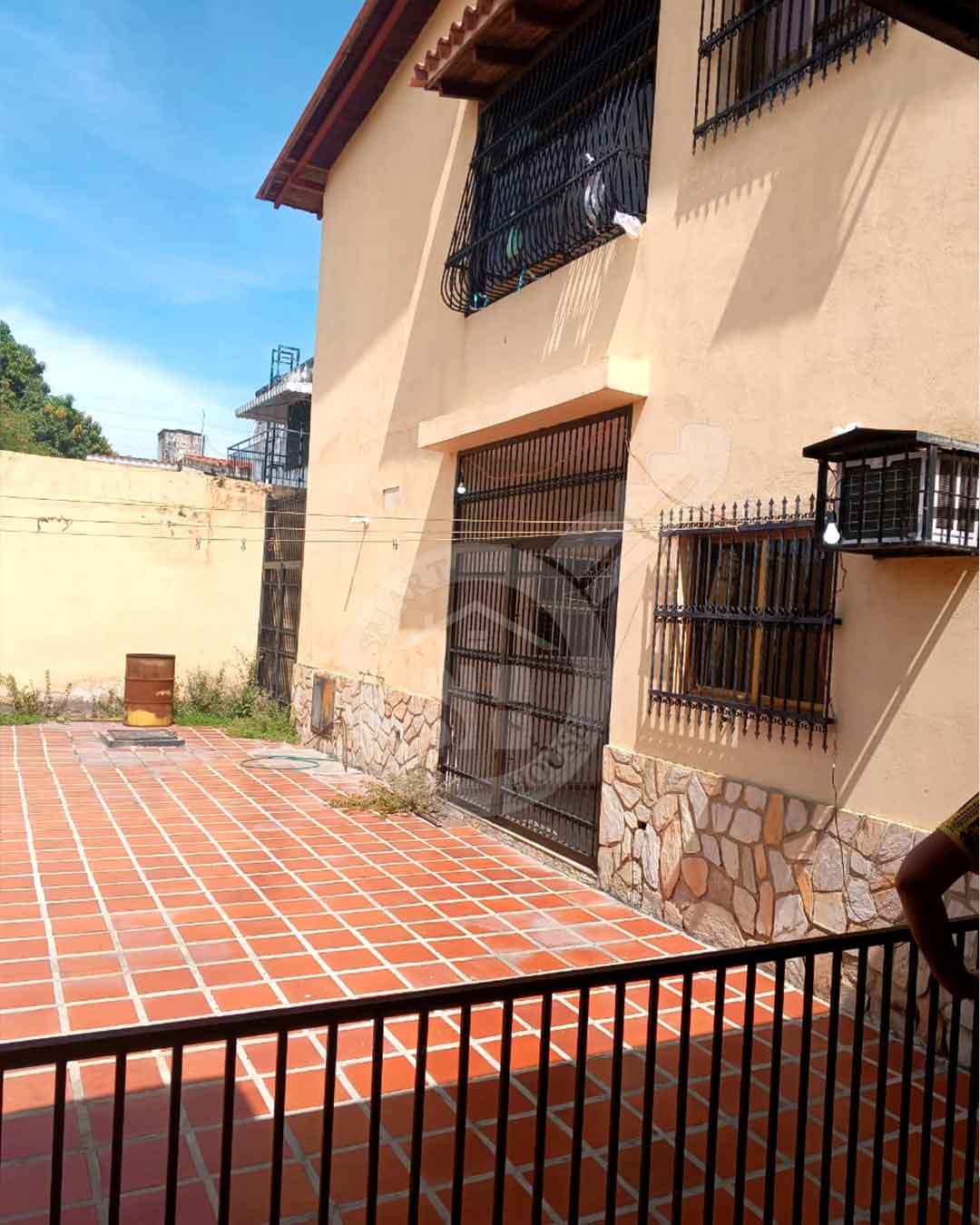 CASA VENTA  URB. BERMUDEZ