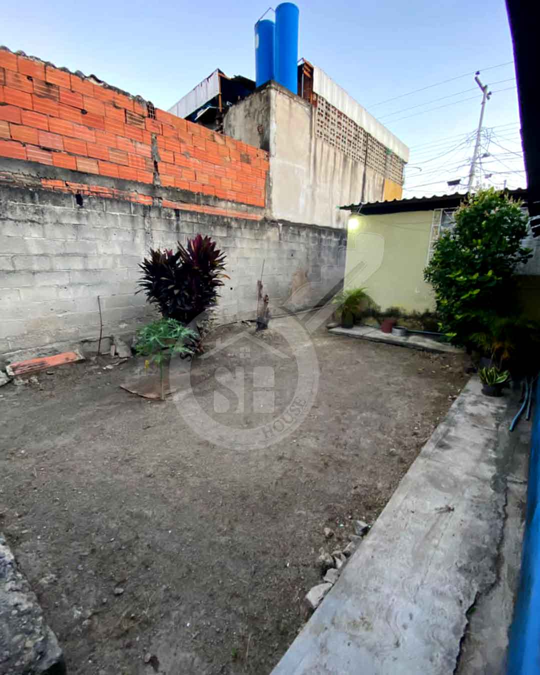 CASA VENTA LA COROMOTO