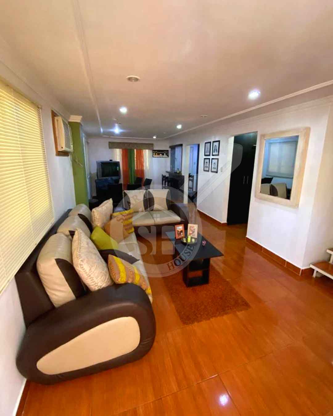TOWN HOUSE EN VENTA 