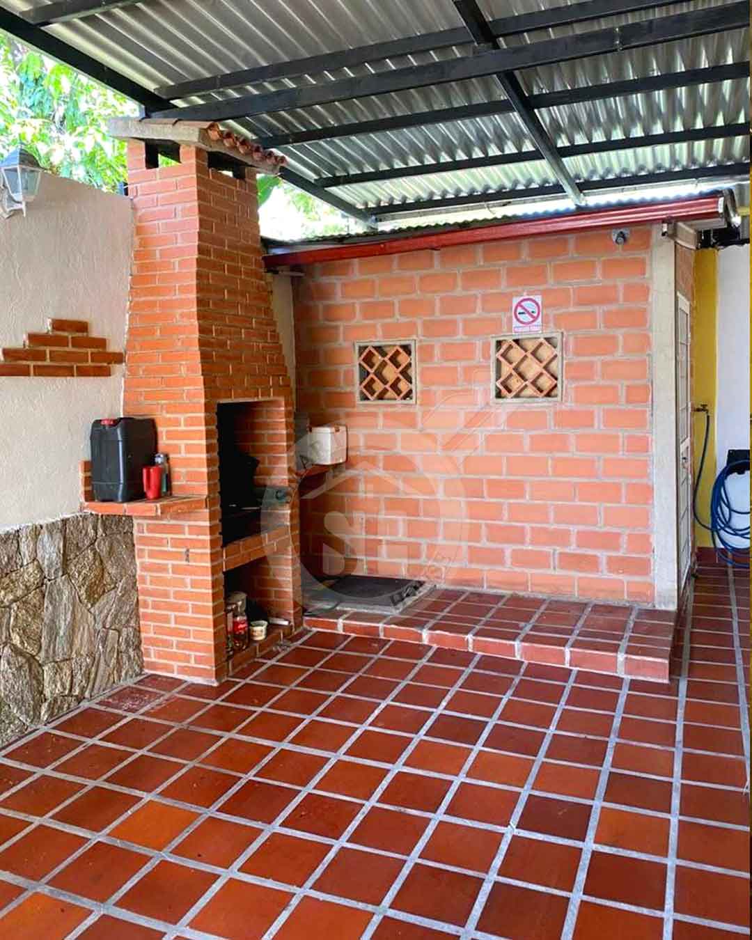 TOWN HOUSE EN VENTA 
