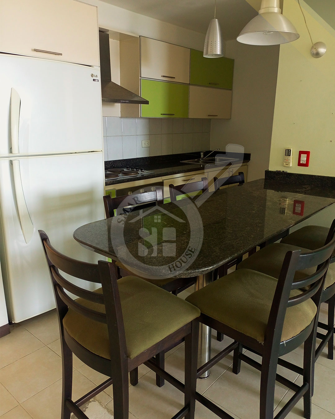 APARTAMENTO VENTA RES. LAS PERLAS LA GUAIRA