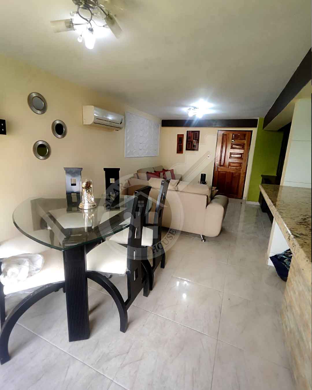 APARTAMENTO VENTA URB LOS CHAGUARAMOS - AV. FUERZAS ARMADAS