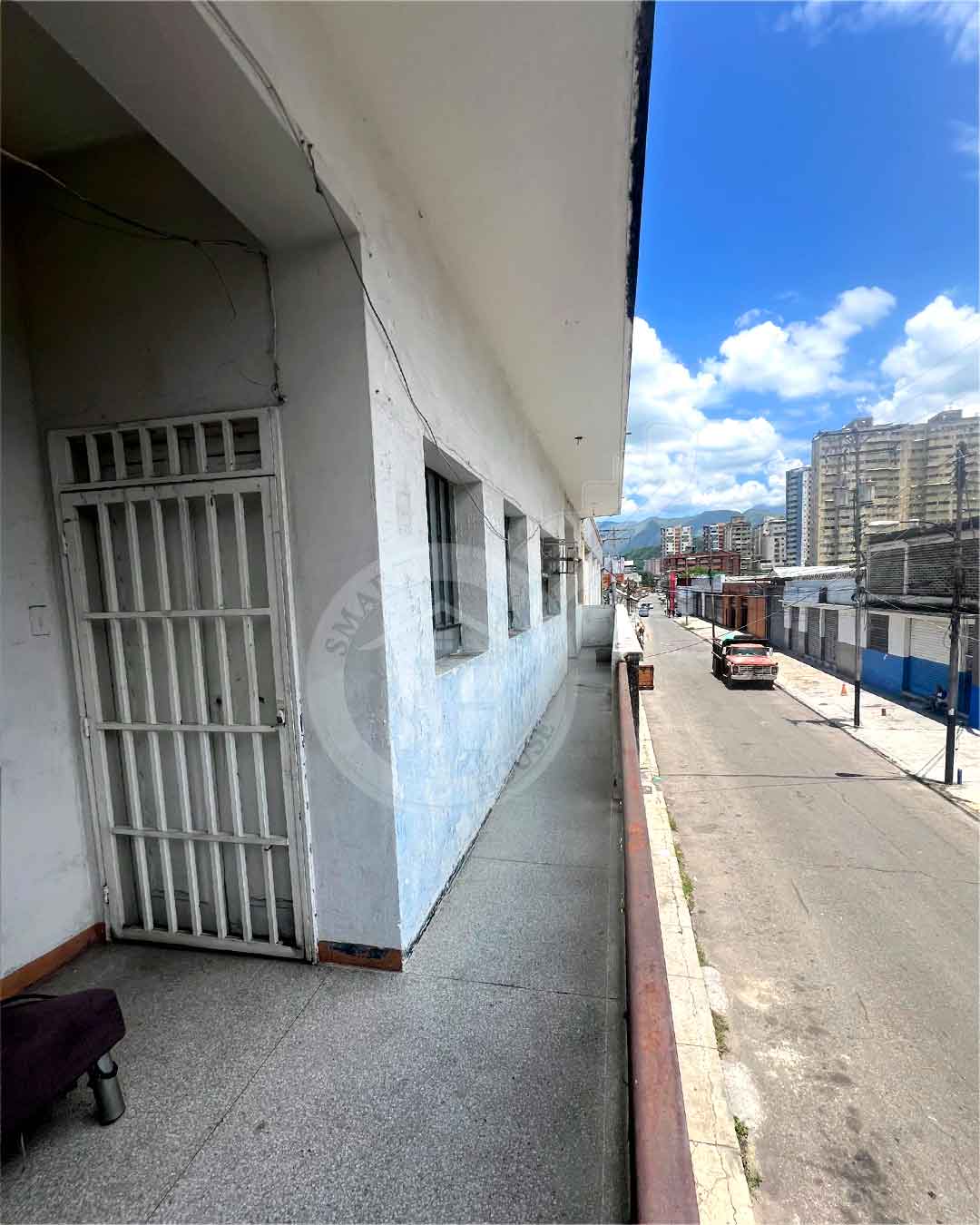 EDIFICIO VENTA CENTRO CALLE PICHINCHA CON MIRANDA