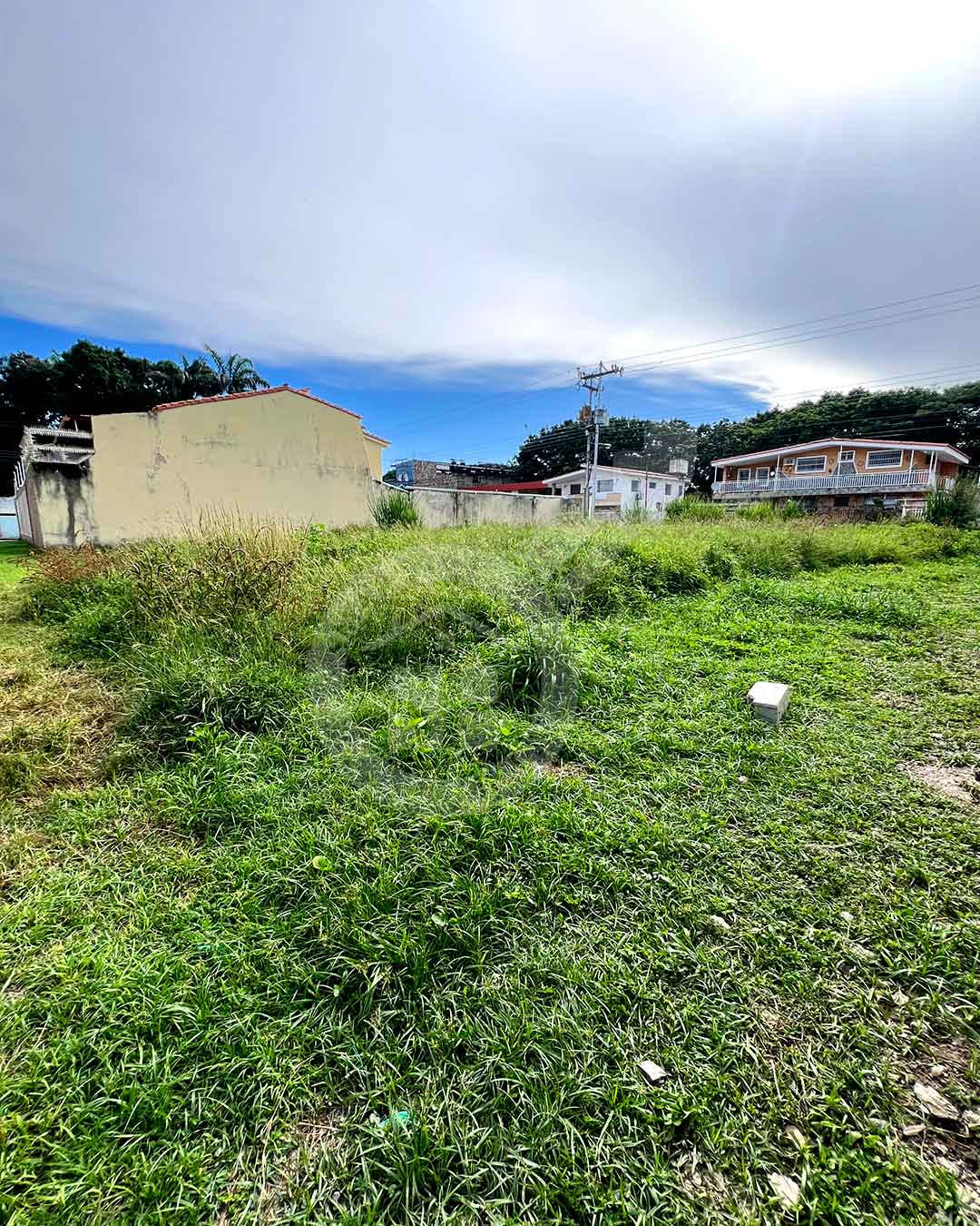 TERRENO VENTA URB. TIUNA - MARACAY