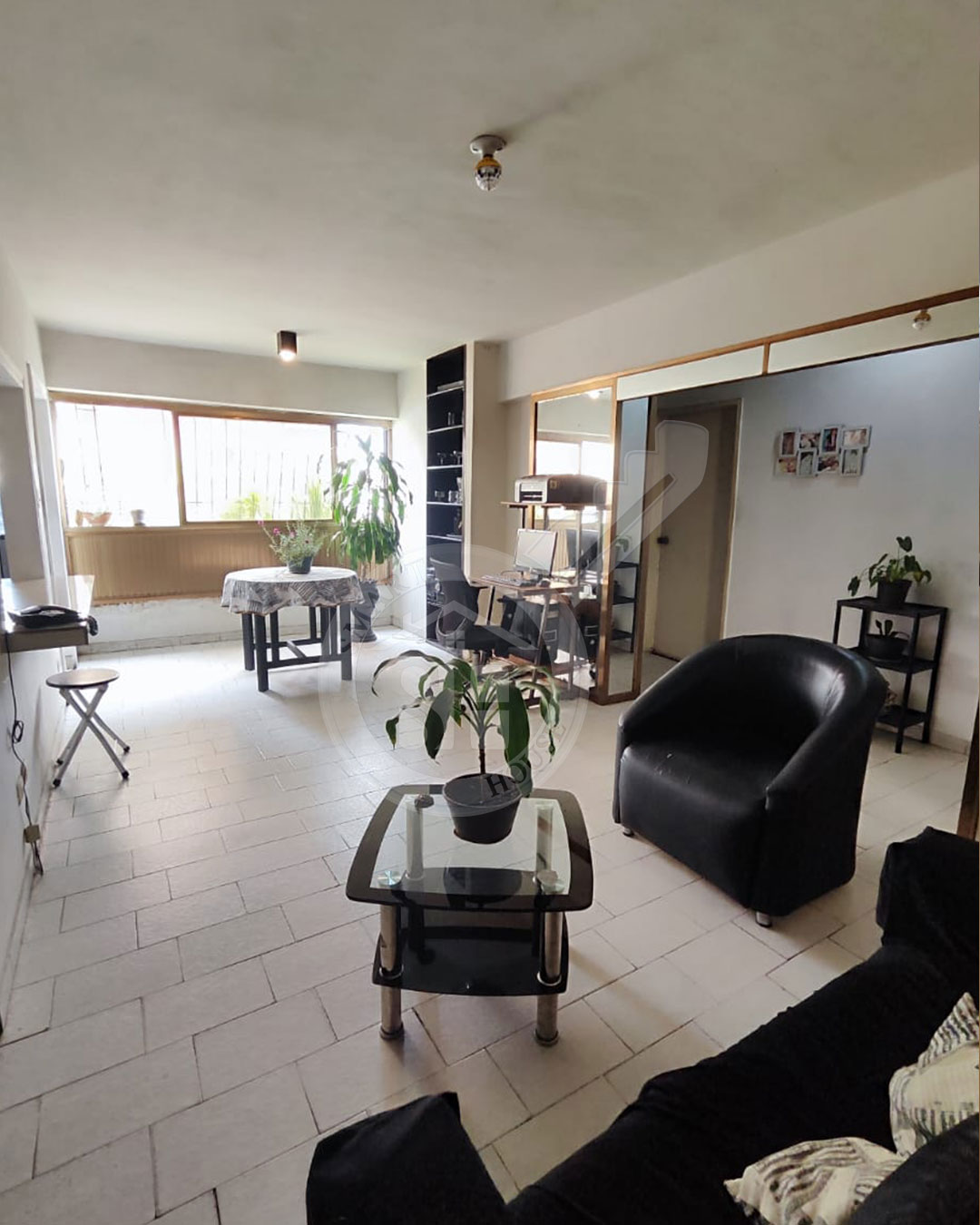 VENTA DE APARTAMENTO EN TORRE VENEARAGUA  MARACAY